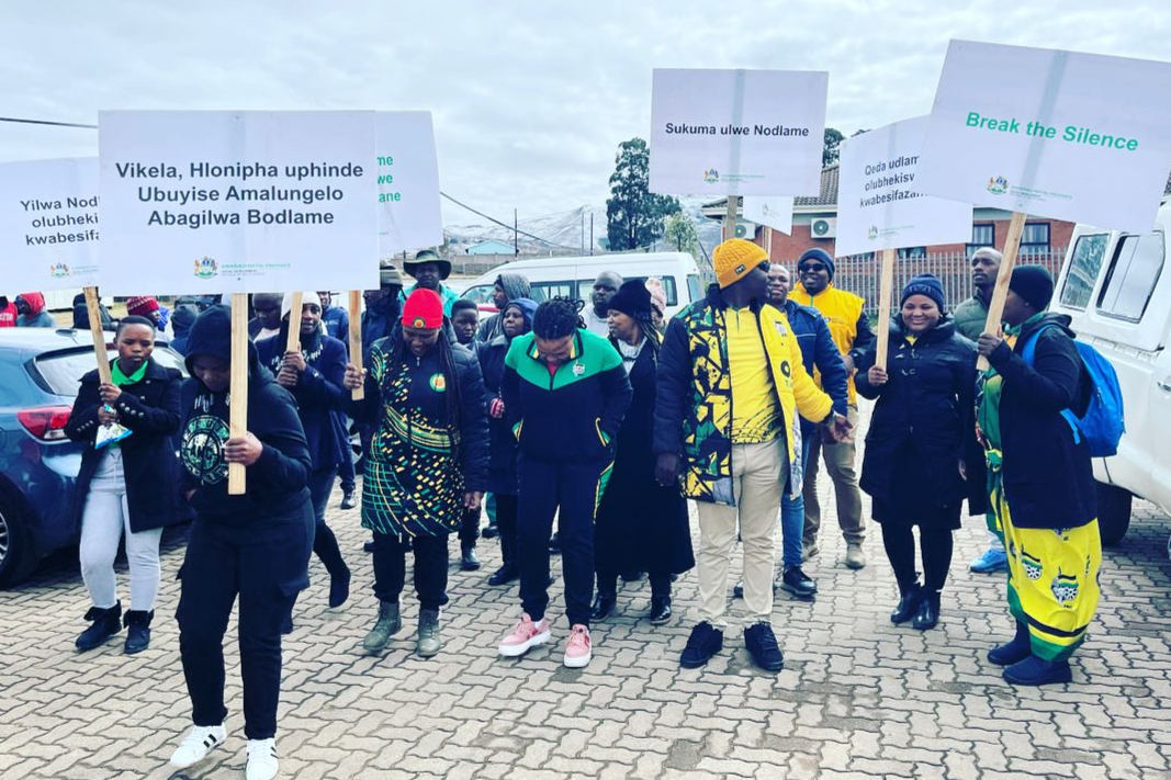 Angry community members protest in court after man allegedly raped his fianc�e?s 8-year-old daughter in South Africa