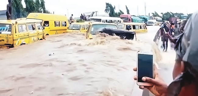Prepare for heavy flooding this September – Lagos state govt alerts residents of Lekki-Ajah, Meiran, Ajegunle, others