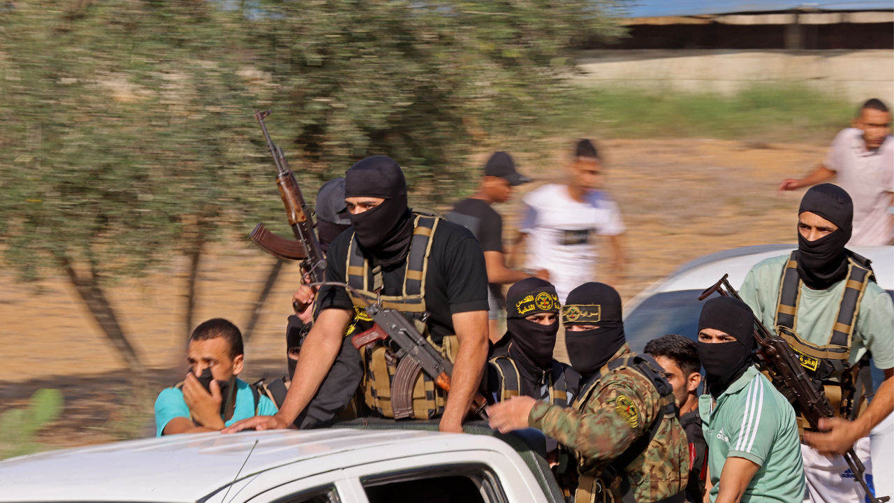 Hamas announces it will begin to execute hostages and post video evidence online for every Israeli airstrike