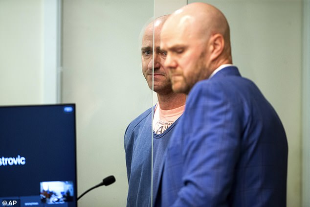 Update: US pilot appears in court on 83 counts of attempted murder for trying to shut down plane