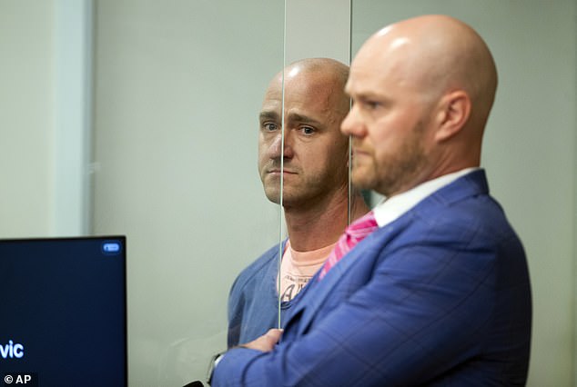 Update: US pilot appears in court on 83 counts of attempted murder for trying to shut down plane