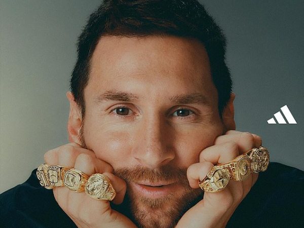 Ballon d’Or 2023: Lionel Messi is presented with eight gold rings to celebrate each win
