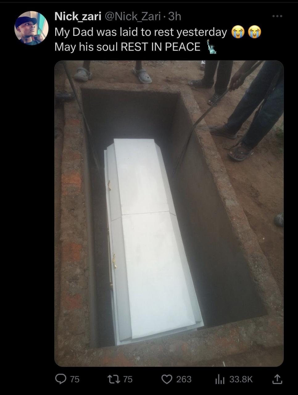 Double Wahala for d?adbody as two twitter users claim ownership of a graveside photo