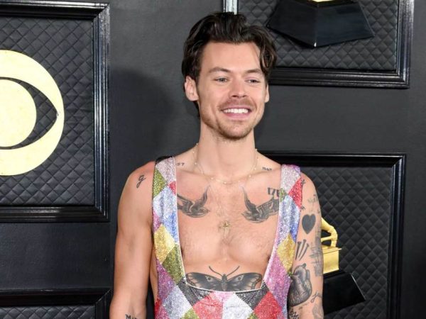 Harry Styles Appears to Have Shaved His Head & Fans Have Some Thoughts