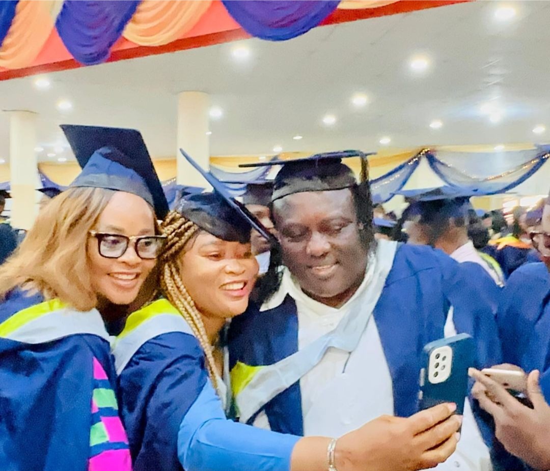 Singer, Saheed Osupa graduates with a Bachelor