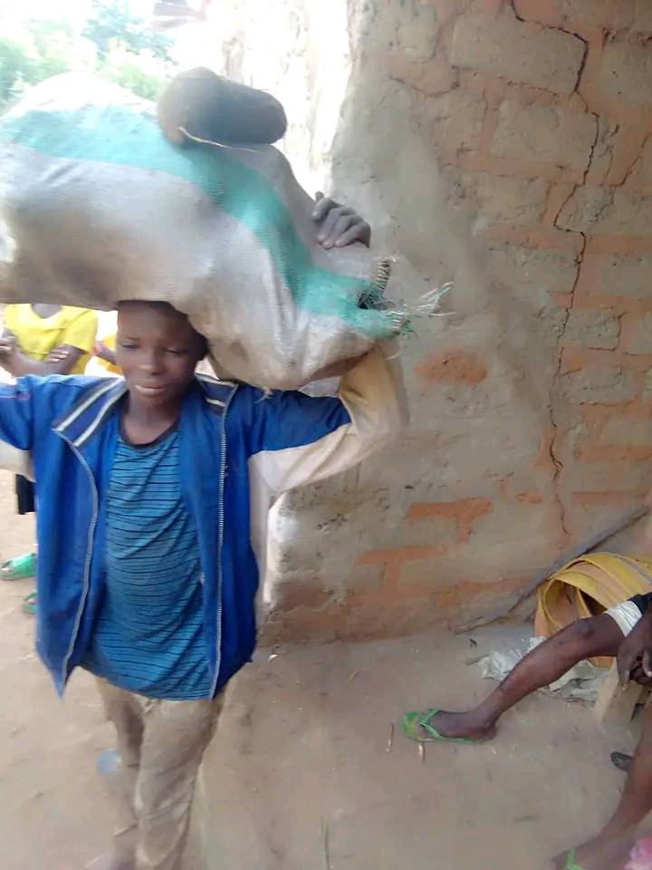 Young man caught stealing tubers of yam in Nasarawa community