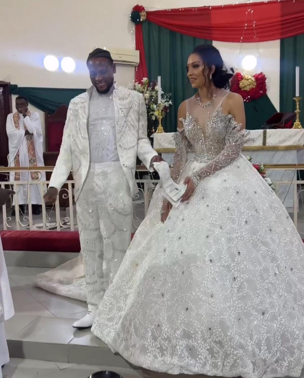 Omashola weds his child’s mother in star-studded ceremony (photos/video)