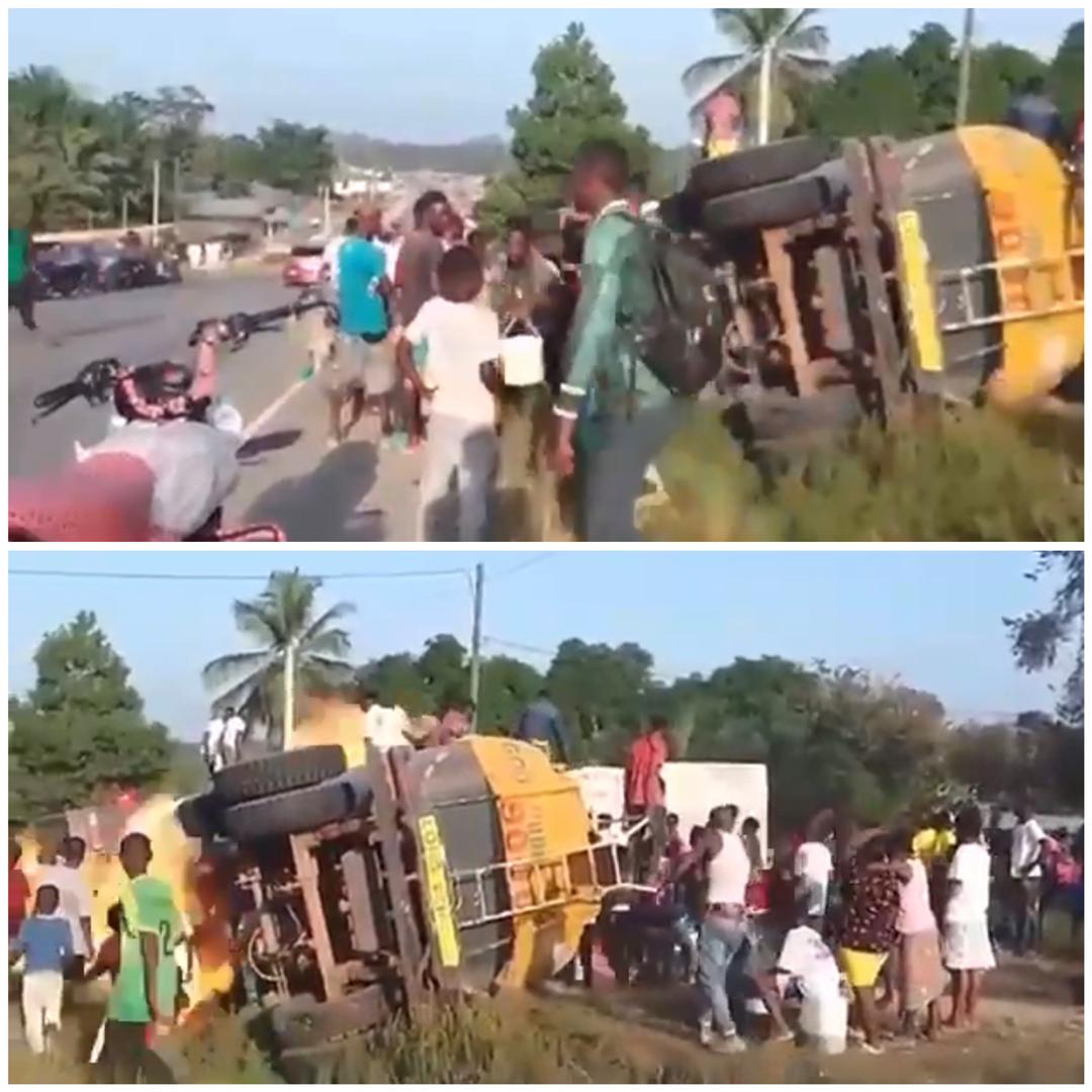Many feared feared as broken down fuel tanker explodes while residents scooped fuel from it (video)