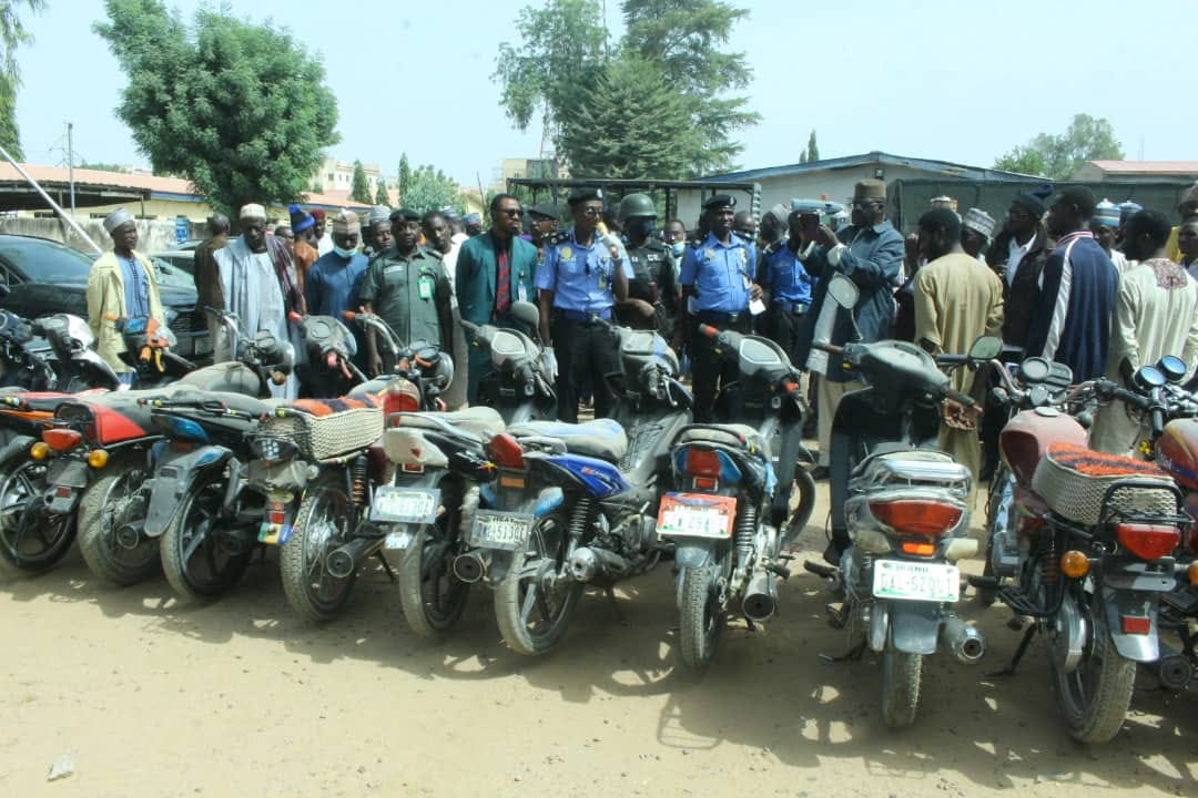 Kano police arrest 16 suspected kidnappers, armed robbers and 24-year-old man who faked own kidnap and demanded N600k ransom from his family