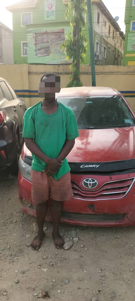 Lagos police arrest mechanic while selling customer