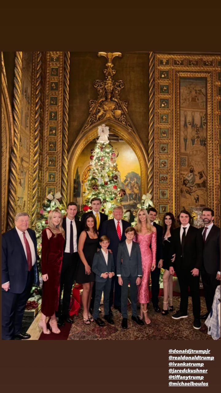 Melania Trump missing from Trump family Christmas photo