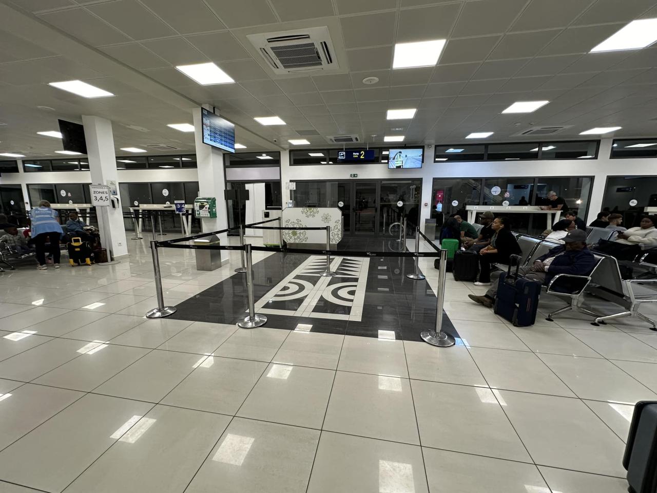 Cotonou Airport is better than Lagos airport. Beninese Officials don