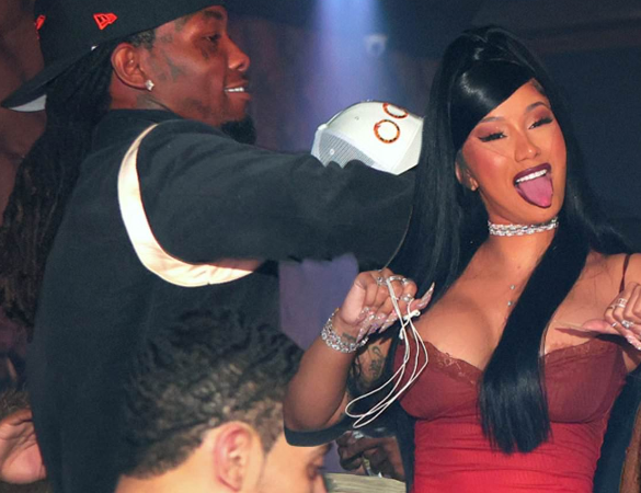 “I needed some d*** on New Year’s Eve” Cardi B admits she had s3x with Offset after they were filmed clubbing together on New Year’s Eve despite their “separation”
