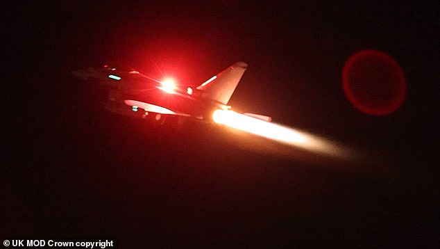 UK and US forces rain bombs on dozens of Iran-backed targets�across�Yemen (photos)