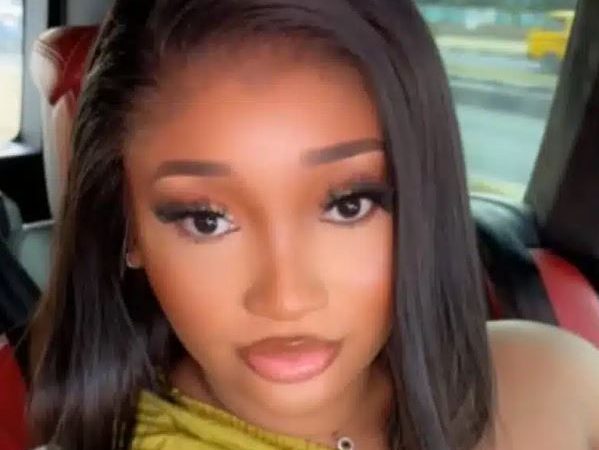 Lady Calls Out Churches For Reserving Seats In Front For Celebrities