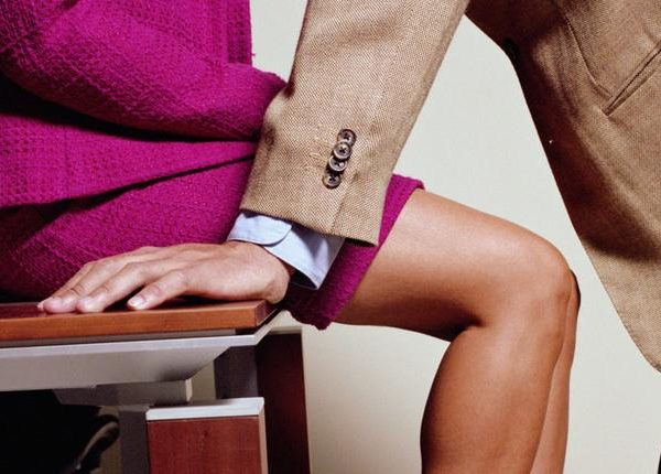 5 ways to make your office romance work