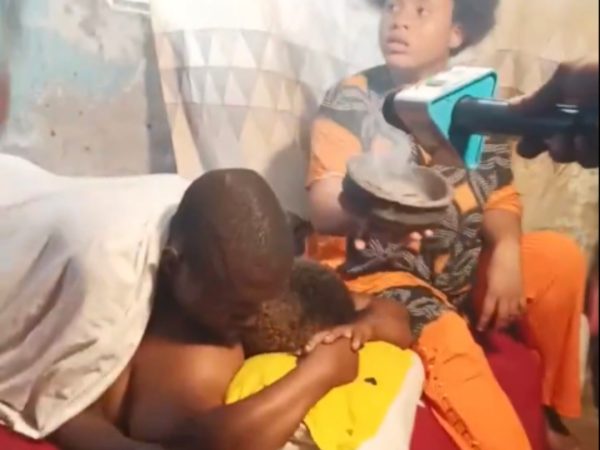Video of ritual being carried out for lovers stuck together after being caught by ‘magun’ goes viral