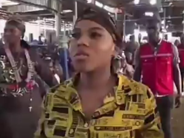 Nigerians troop to SnapChat account of woman “delivered of marine spirit” in viral video
