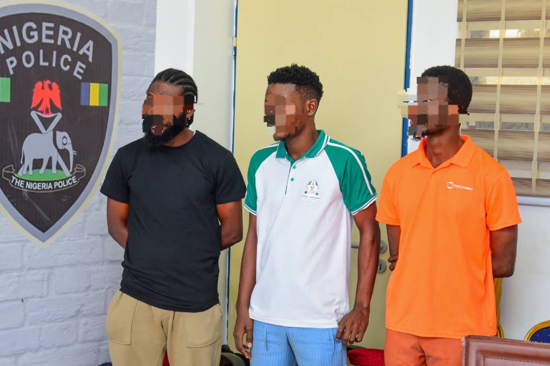 Police arrest alleged Gistlover operators, popular blogger disowns suspects
