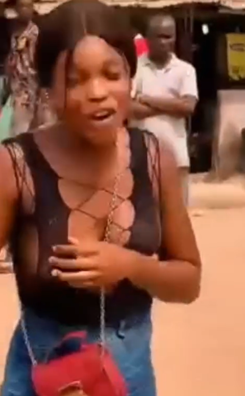 Lady harassed by some young men over outfit she wore to a bus park
