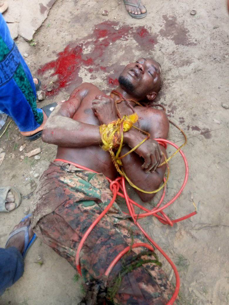 Man beheads his girlfriend in Bayelsa community (graphic photos)