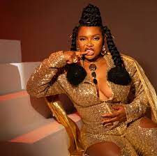 Yemi Alade sends stern warning to an anonymous person
