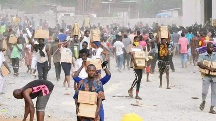 FCT residents loot NEMA warehouse over economic hardship