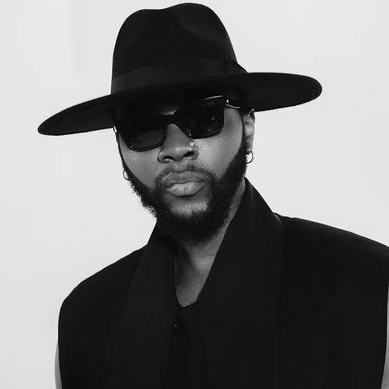 Can you wake up around 4.30am to make breakfast? Can you tolerate my very bad habits? – KizzDaniel replies lady who asked him to leave his wife for her
