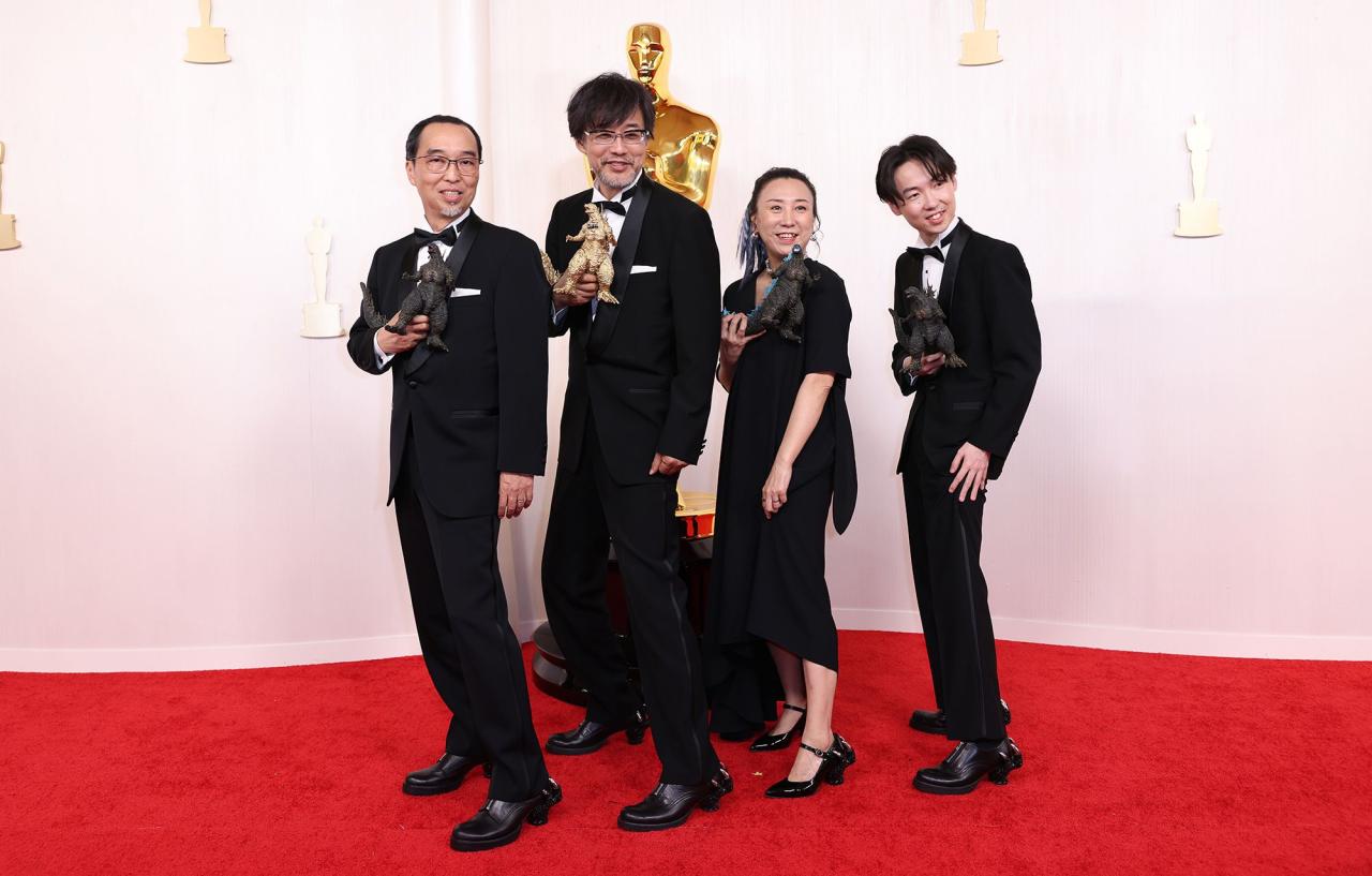 Red carpet looks at the 2024 Oscars award (photos)