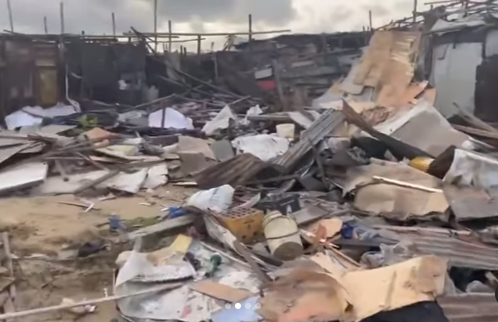 Lagos state government destroy illegal structures and shanties built around Jakande Estate, and Maiyegun, Lekki