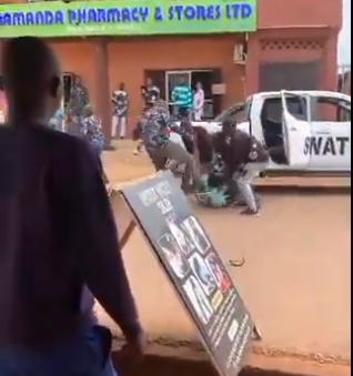 Ebonyi police officers enforcing tinted glass permit caught on camera assaulting motorists