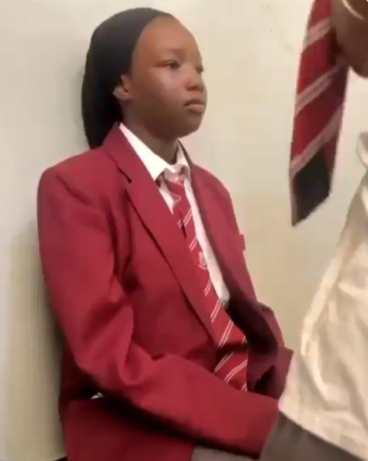 Heartbreaking video shows girl being bullied and slapped by other students at Lead British School (videos)