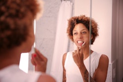 Unbelievable Things Women Do Secretly In Bathroom That You Dont Know
