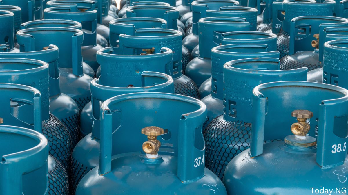FG begins free distribution of 1m cooking gas cylinders