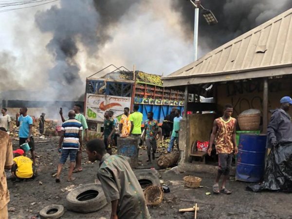 Market set on fire as hoodlums clash in Lagos (video)