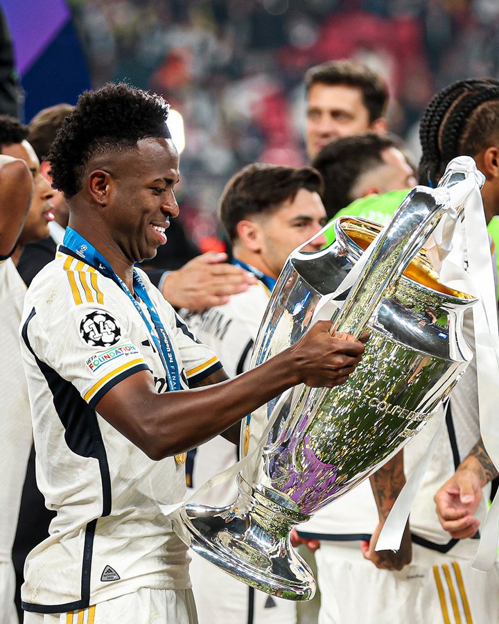 Real Madrid beat Borussia Dortmund 2-0 to win their 15th champions league title