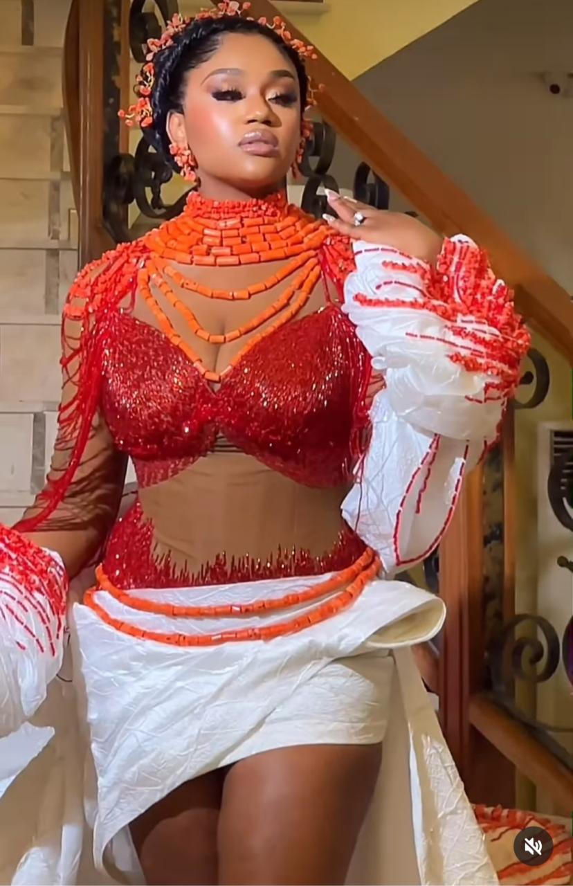 Chioma is a vision to behold as she makes her entrance into her wedding reception venue (photos/video)