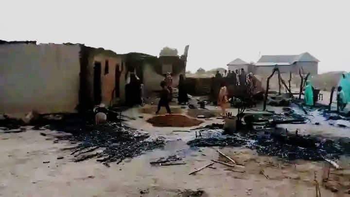 Suspected terrorists kill 7, behead two in Niger state attack