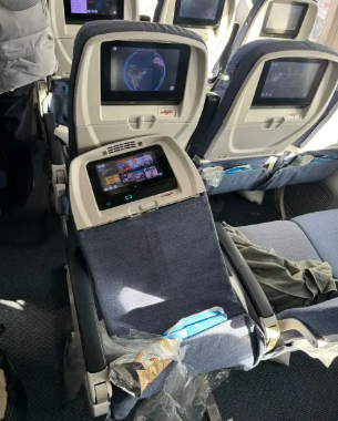 At least 30 injured after Boeing flight hits turbulence, sending passengers flying with one man stuck in the overhead bin (video)