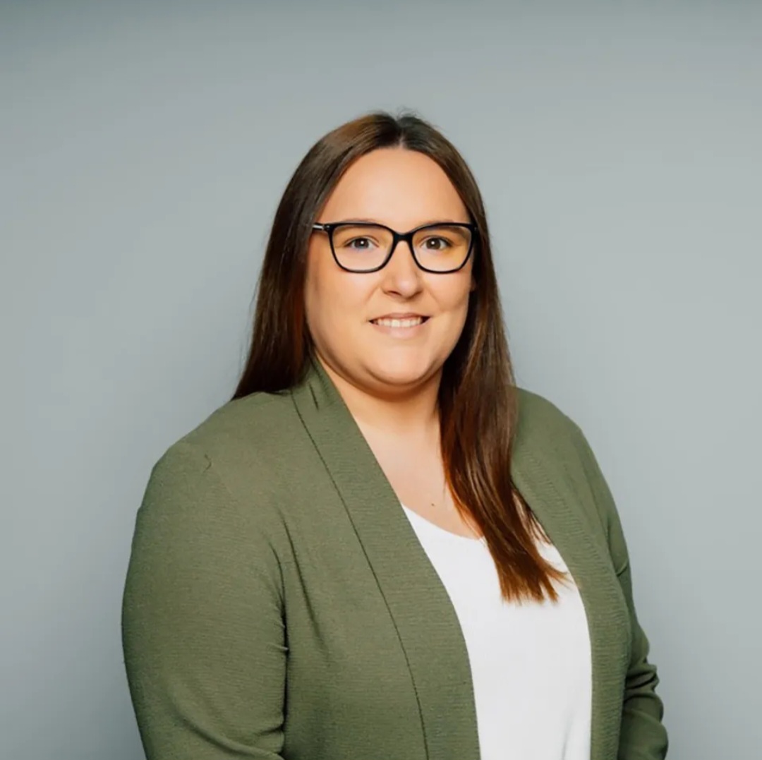 Mother throws newborn daughter out of a window to her death because ‘she thought a child would ruin her career as an executive at Porsche’