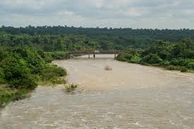 Man jumps inside Osun River moments after complaining about financial hardship