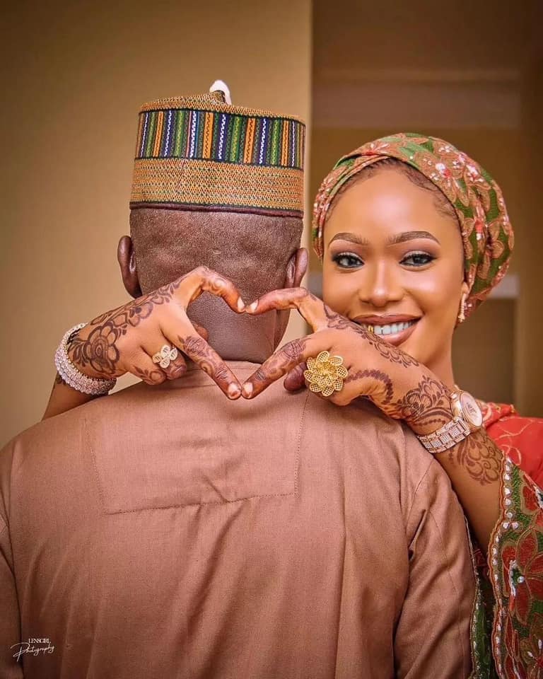 Nigerian woman conceals her man