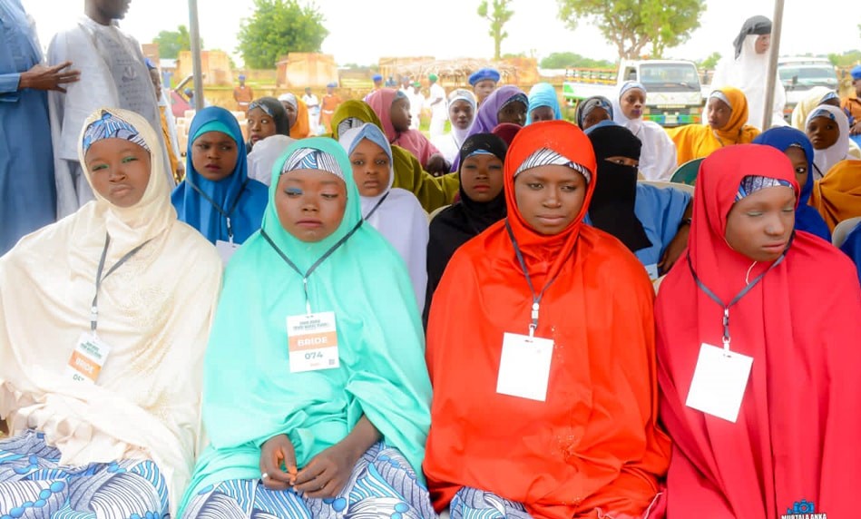 Zamfara lawmaker marries off 105 girls orphaned by banditry