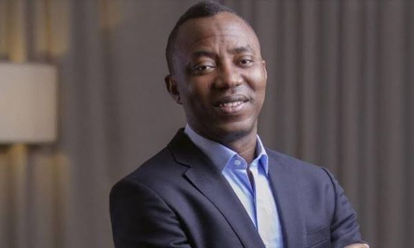 DSS arrests Omoyele Sowore at Lagos Airport