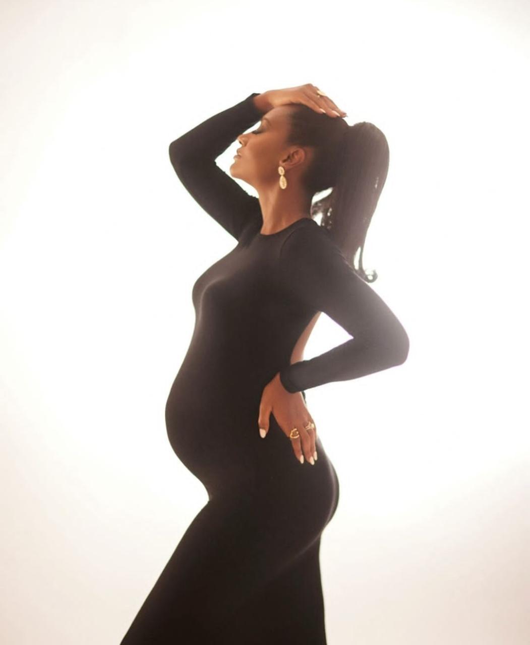 Media personality Simi Drey is pregnant with her first child (photos)