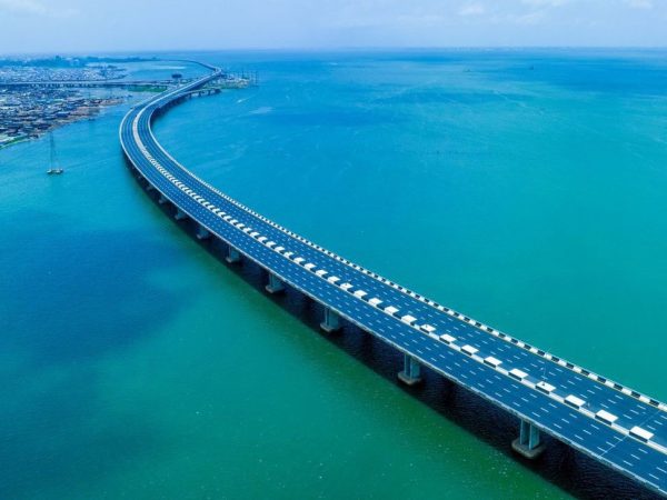 One dead, eight injured in accident on Third Mainland Bridge