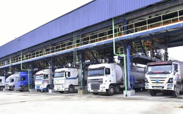 Petrol hike: Consumers struggle as Dangote Refinery, marketers clash over fuel supply, pricing 