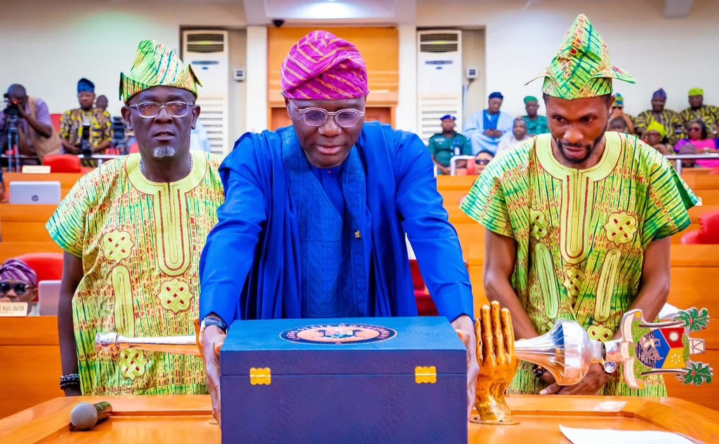 Sanwo-Olu presents N3tr budget estimates for 2025 to the Assembly