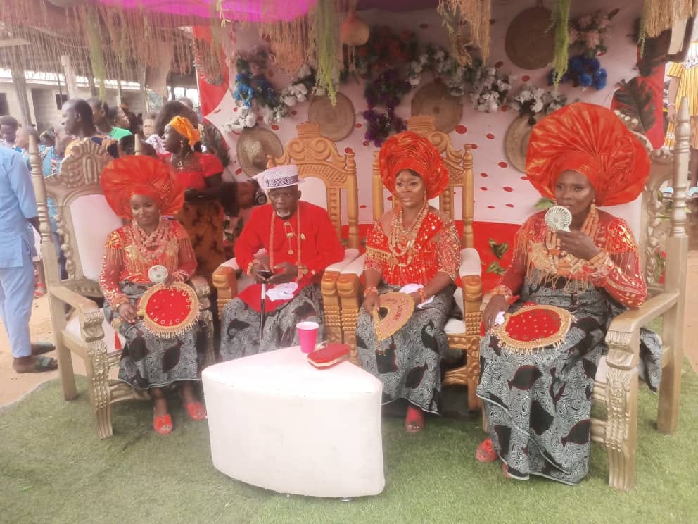 I won?t d!e until I father 32 children ? Delta musician says as he marries three women same day (video)