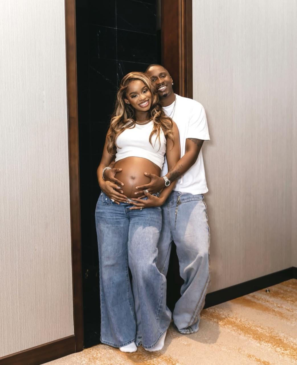 Influencer, Priscilla Ojo shows off baby bump as she and husband Juma Jux announce they?re expecting